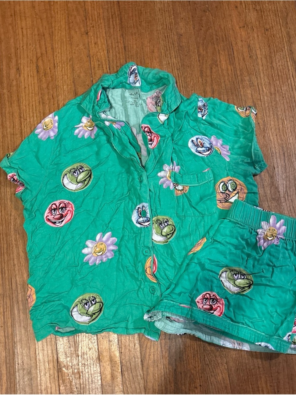 Primark Green Short Sleeve Button Shirt with Smiley & Daisy Print